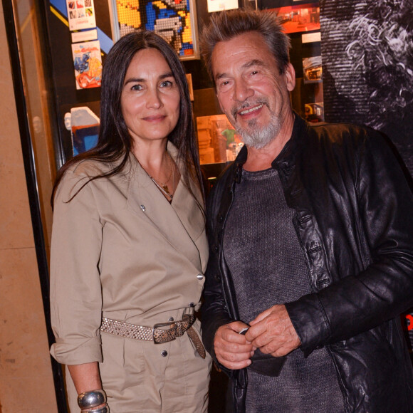 Exclusif - Florent Pagny et sa femme Azucena Caamano lors de la première du spectacle Lost in Buenos Aires à l'Européen à Paris le 28 juin 2021. © Rachid Bellak / Bestimage