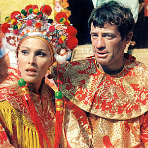 Archives - Ursula Andress et Jean-Paul Belmondo sur le tournage du film "Les tribulations d'un chinois en Chine". 1965.