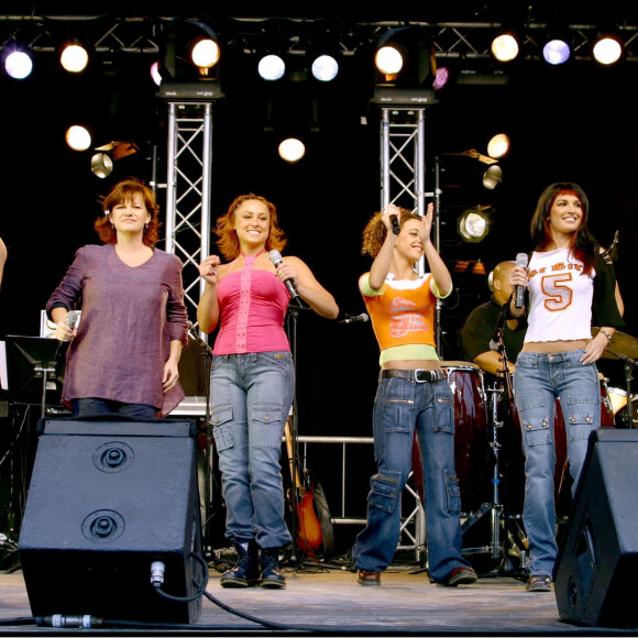 Maurane & les L5 au concert de l'association Laurette Fufain pour le don de plaquettes au Champs de Mars, Paris le 18 mai 2003 