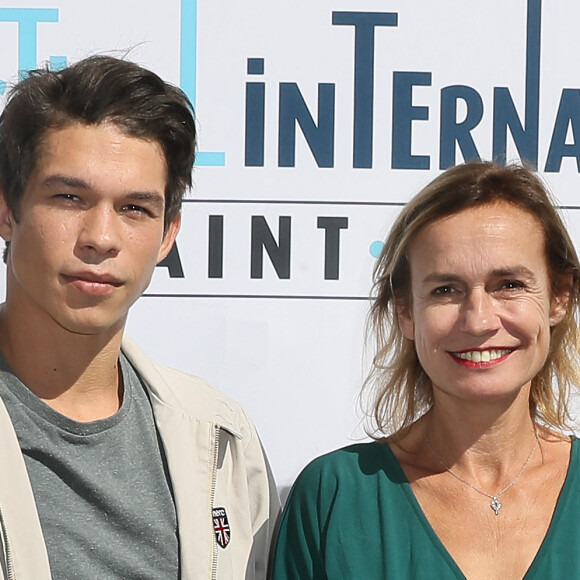 Sandor Funtek et Sandrine Bonnaire - Photocall du film "L'encas" lors de la 5ème édition du festival international du cinema de Saint-Jean-de-Luz le 3 octobre 2018. © Patrick Bernard/ Bestimage