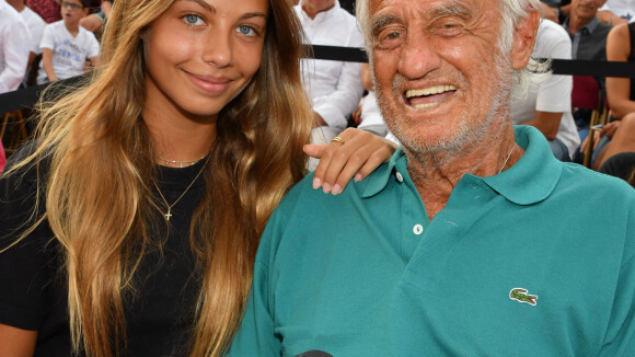 Jean-Paul Belmondo papa fier : sa fille Stella fête son diplôme à l'américaine