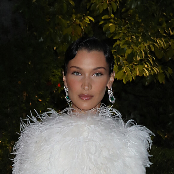 Bella Hadid à la soirée Chanel organisée en marge du Festival de Cannes, le 7 juillet 2021.