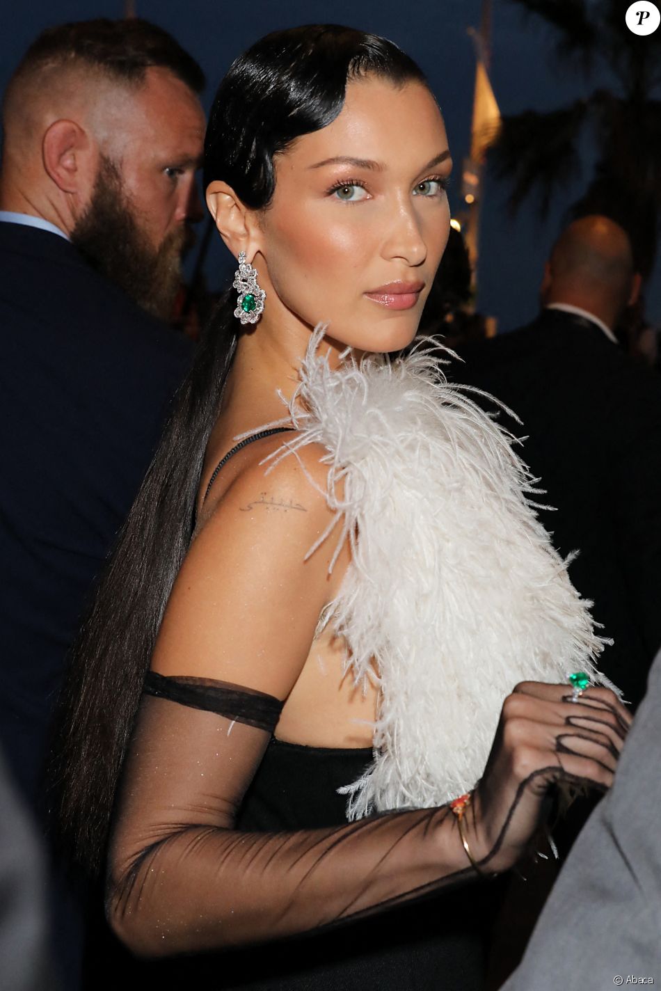 Bella Hadid à la soirée Chanel organisée en marge du Festival de Cannes, le 7 juillet 2021.