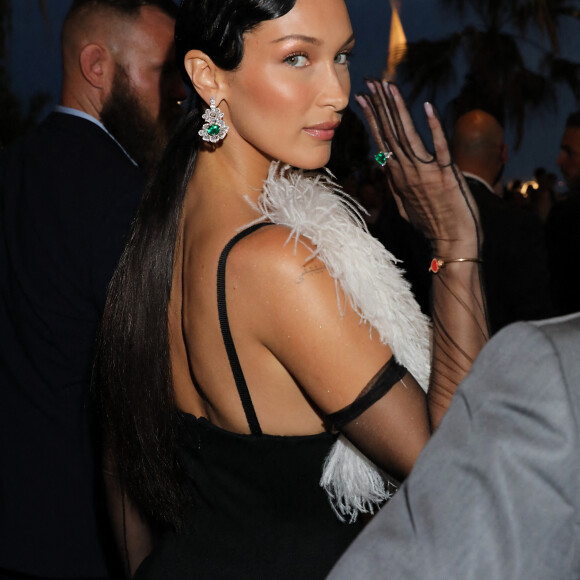 Bella Hadid à la soirée Chanel organisée en marge du Festival de Cannes, le 7 juillet 2021.