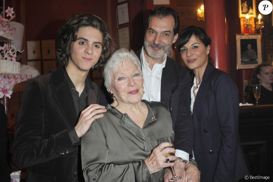 Thomas Solivères, Line Renaud, Samuel Labarthe et sa femme Hélène Médigue - Paris, mars 2012