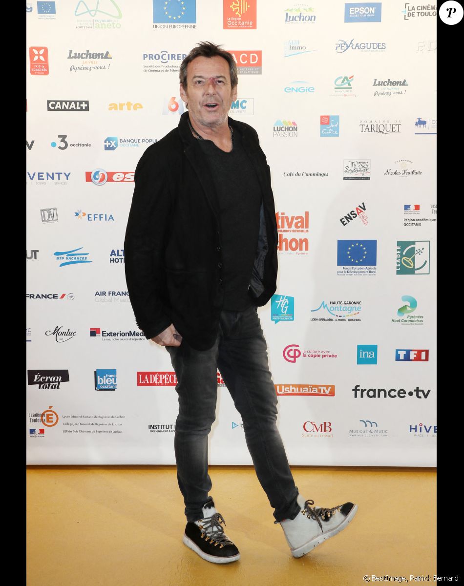Jean-Luc Reichmann au photocall de la cérémonie d'ouverture de la 21ème édition du festival des créations télévisuelles de Luchon, France, le 6 février 2019. © Patrick Bernard/Bestimage