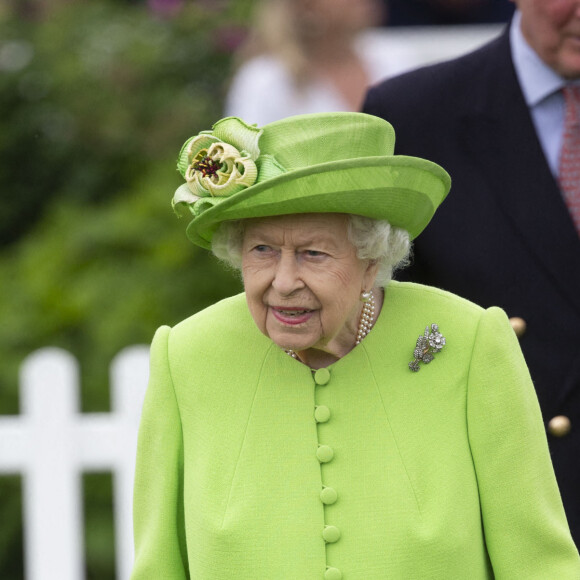 La reine Elisabeth II d'Angleterre assiste à la Cup Final du Guards Polo Club, de la parade et de la présentation du British Driving Society à Windsor, le 11 juillet 2021