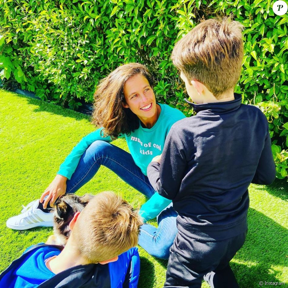 Clémence Castel, aventurière de "Koh-Lanta", est maman de deux garçons et en couple avec Marie.