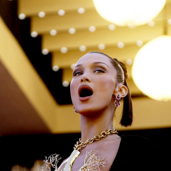 Bella Hadid - Montée des marches du film " Three Floors / Tre Piani" lors du 74ème Festival International du Film de Cannes. Le 11 juillet 2021 © Borde-Jacovides-Moreau / Bestimage 