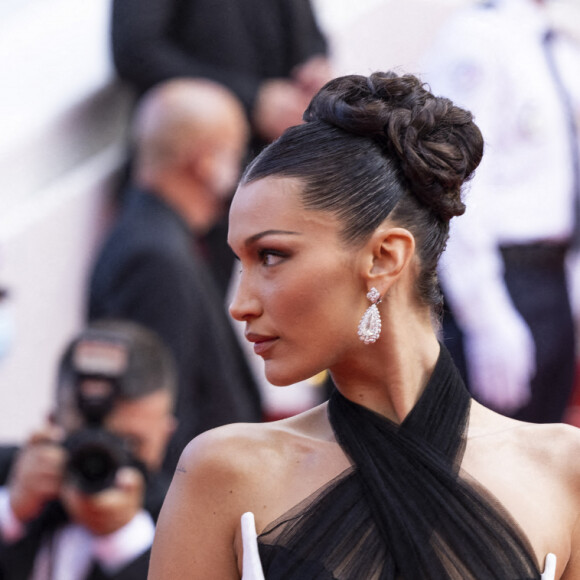 Bella Hadid - Montée des marches du film " Annette " lors de la cérémonie d'ouverture du 74ème Festival International du Film de Cannes. Le 6 juillet 2021 © Borde-Jacovides-Moreau / Bestimage 