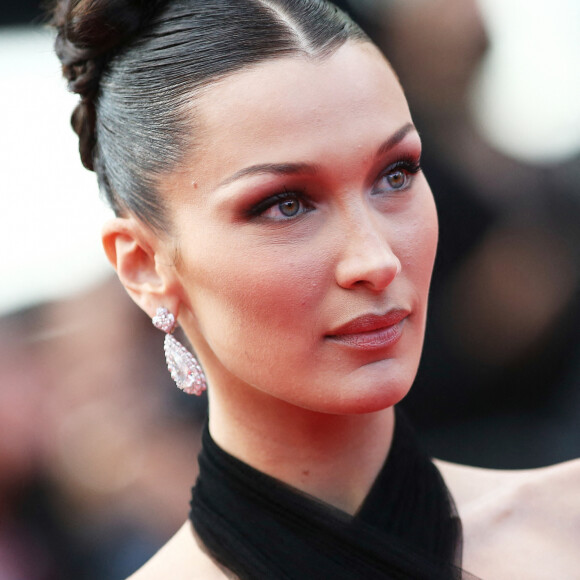 Bella Hadid - Montée des marches du film " Annette " lors de la cérémonie d'ouverture du 74ème Festival International du Film de Cannes. Le 6 juillet 2021 © Borde-Jacovides-Moreau / Bestimage 