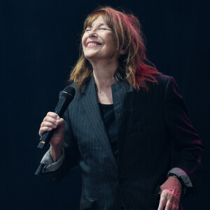 Jane Birkin sur la scène du festival des Francofolies 2021 à la Rochelle, le 12 juillet 2021.