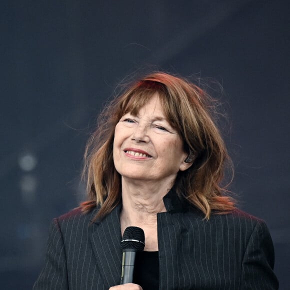 Jane Birkin sur la scène du festival des Francofolies 2021 à la Rochelle, le 12 juillet 2021.