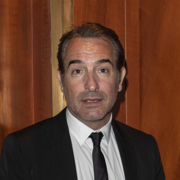 Jean Dujardin à l'hôtel "Majestic" lors du 72ème Festival International du Film de Cannes, France, le 20 mai 2019. © Pierre Perusseau / Bestimage