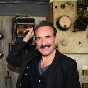 Jean Dujardin lors de la visite des studios de la Victorine à Nice le 29 mars 2019. Jean Dujardin est à Nice dans le cadre du festival Victorine, en l'honneur du centenaire du célèbres studio niçois. © Bruno Bebert / Bestimage