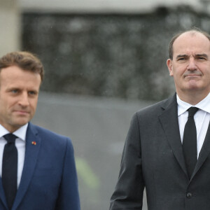Le président de la République française, Emmanuel Macron et le Premier ministre Jean Castex lors de la cérémonie du 14 juillet sur la place de la Concorde à Paris, France, le 14 juillet 2021. © Eliot Blondet/Pool/Bestimage