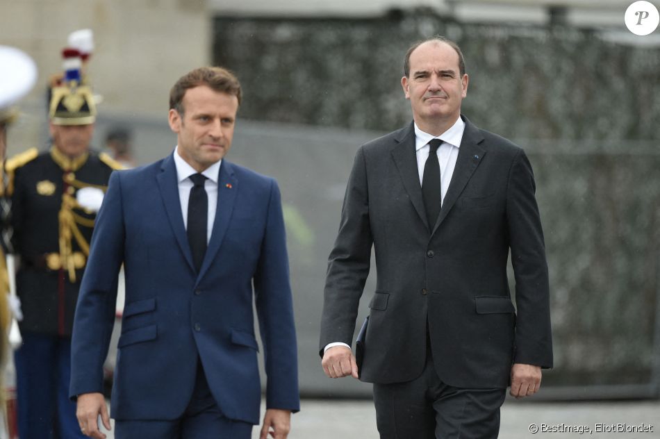 Le président de la République française, Emmanuel Macron et le Premier ministre Jean Castex lors de la cérémonie du 14 juillet sur la place de la Concorde à Paris, France, le 14 juillet 2021. © Eliot Blondet/Pool/Bestimage