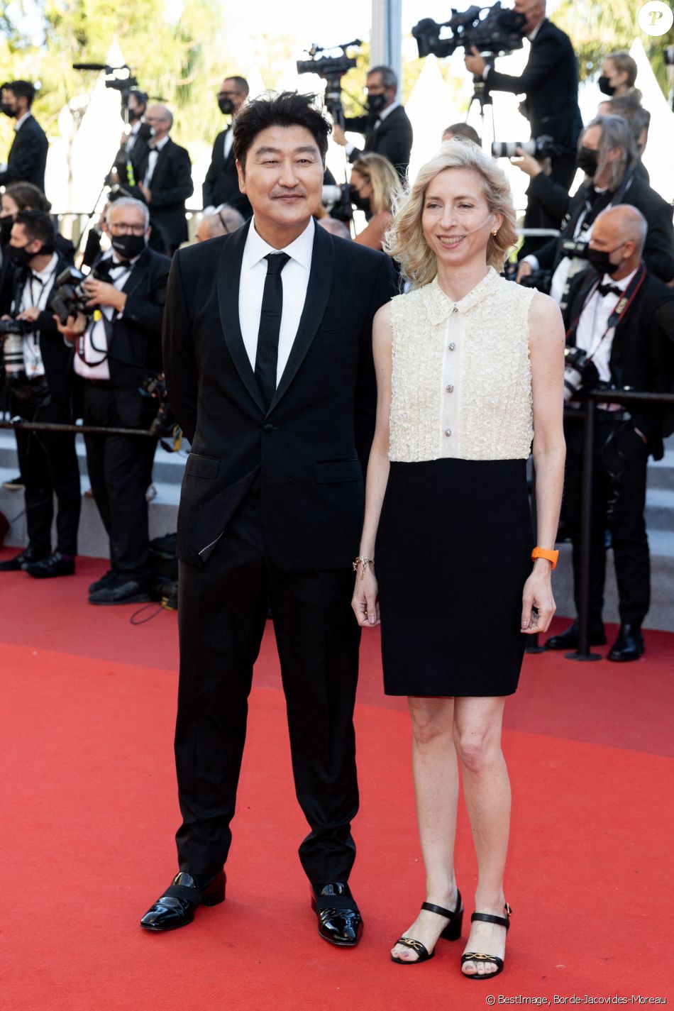 Song Kang-ho et Jessica Hausner - Montée des marches du film " L'histoire de ma femme - The story of my wife " lors du 74ème Festival International du Film de Cannes. Le 14 juillet 2021 © Borde-Jacovides-Moreau / Bestimage