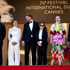 Louis Garrel, Monika Mecs, Gijs Naber, Ildiko Enyedi, Luna Wedler, Sergio Rubini - Montée des marches du film " L'histoire de ma femme - The story of my wife " lors du 74ème Festival International du Film de Cannes. Le 14 juillet 2021 © Borde-Jacovides-Moreau / Bestimage