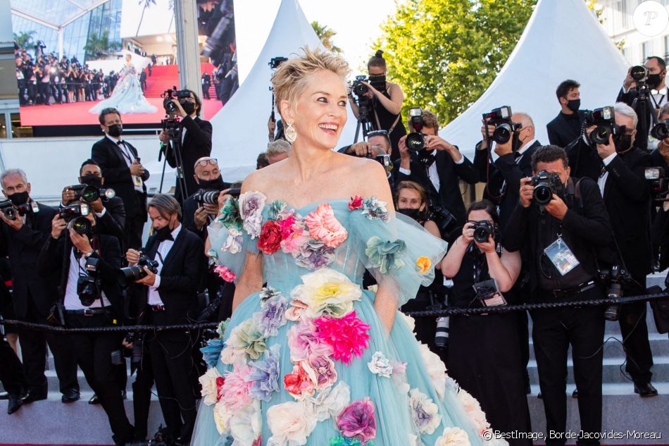 Sharon Stone - Montée des marches du film " L'histoire de ma femme - The story of my wife " lors du 74ème Festival International du Film de Cannes. Le 14 juillet 2021 © Borde-Jacovides-Moreau / Bestimage
