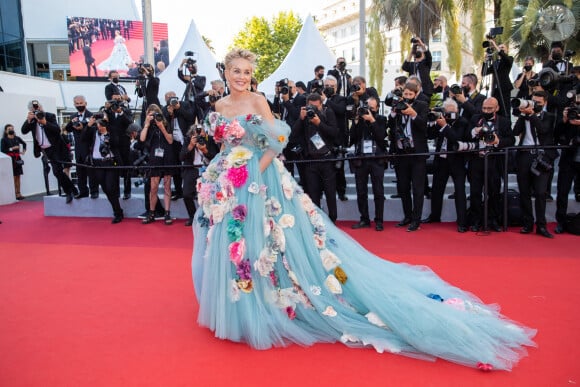 Sharon Stone - Montée des marches du film " L'histoire de ma femme - The story of my wife " lors du 74ème Festival International du Film de Cannes. Le 14 juillet 2021 © Borde-Jacovides-Moreau / Bestimage