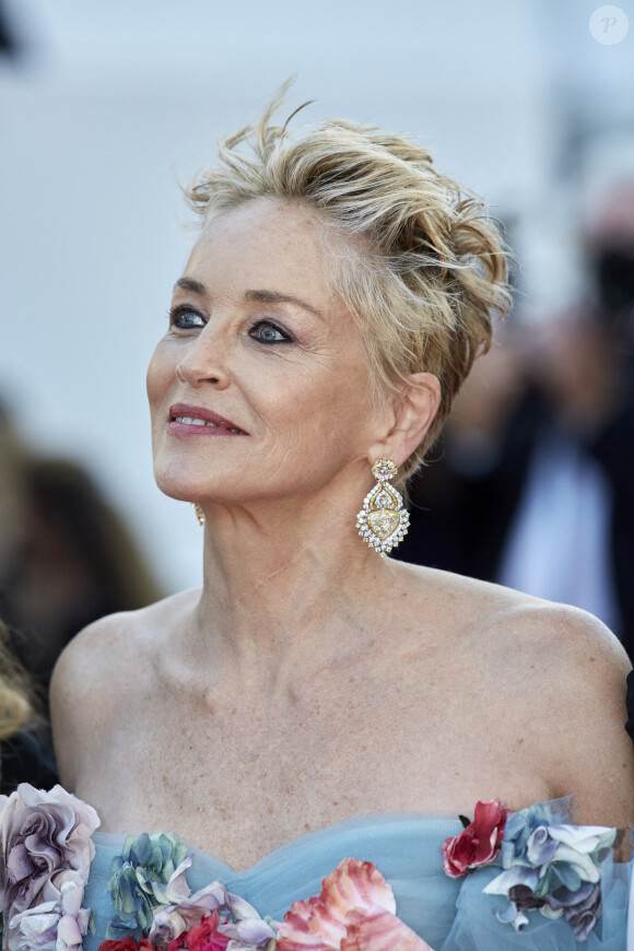 Sharon Stone - Montée des marches du film " L'histoire de ma femme - The story of my wife " lors du 74ème Festival International du Film de Cannes. Le 14 juillet 2021 © Borde-Jacovides-Moreau / Bestimage 