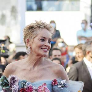 Sharon Stone - Montée des marches du film " L'histoire de ma femme - The story of my wife " lors du 74ème Festival International du Film de Cannes. Le 14 juillet 2021 © Borde-Jacovides-Moreau / Bestimage 