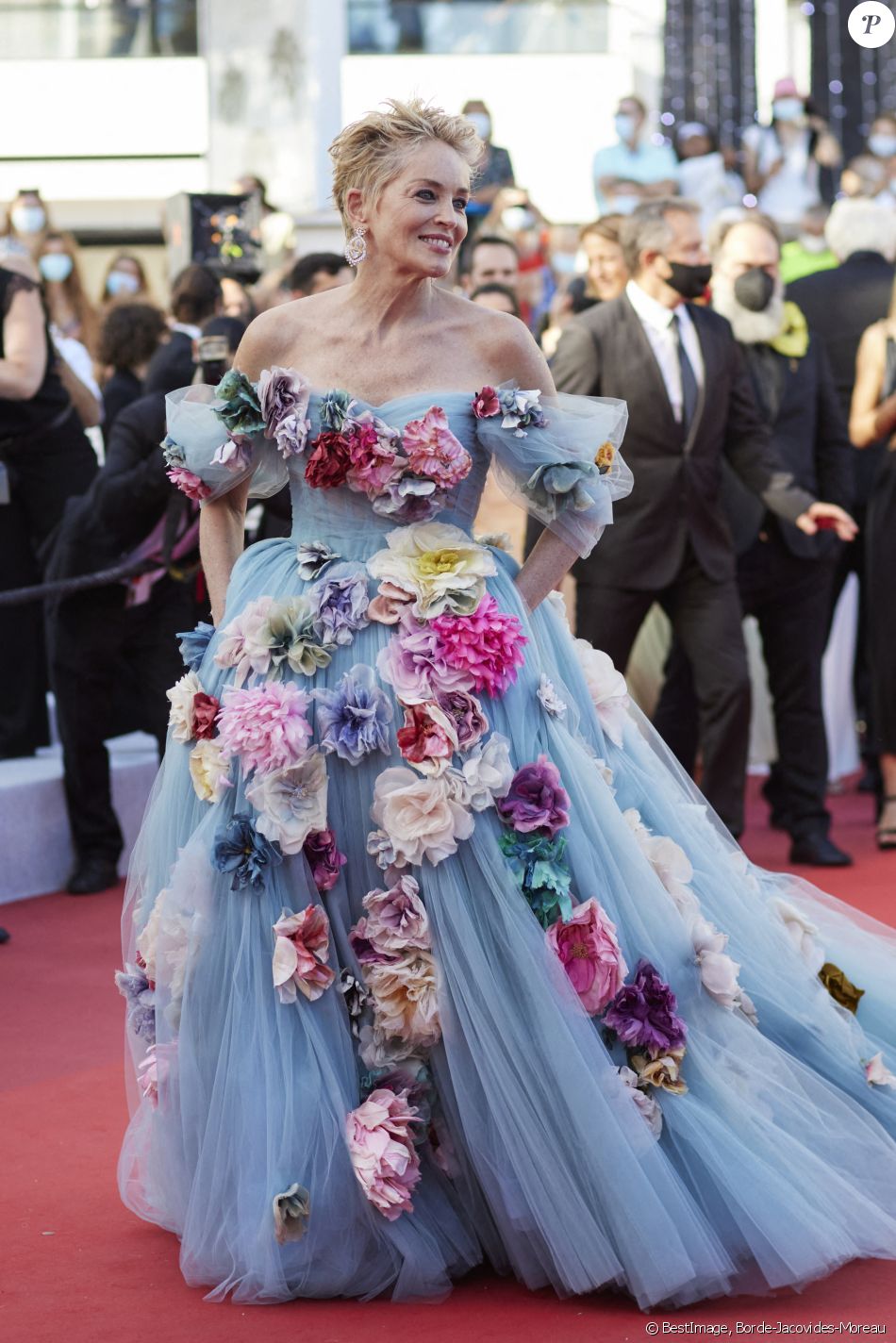 Sharon Stone - Montée des marches du film " L'histoire de ma femme - The story of my wife " lors du 74ème Festival International du Film de Cannes. Le 14 juillet 2021 © Borde-Jacovides-Moreau / Bestimage