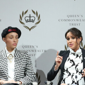 Annie Lennox, Adwoa Aboah, Julia Gillard, Anne McElvoy et Angeline Murimirwa - Meghan Markle (enceinte), duchesse de Sussex, lors d'une discussion conjointe avec le Trust The Queen's Commonwealth à l'occasion de la journée mondiale du droit des femmes. Londres, le 8 mars 2019