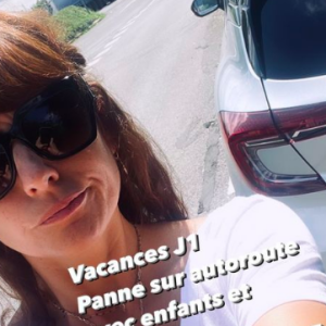 Faustine Bollaert, son mari l'écrivain Maxime Chattam et leurs enfants Abbie (8 ans le 18 juillet) et Peter (6 ans le 24 juillet) vivent un début de vacances difficile. Juillet 2021.