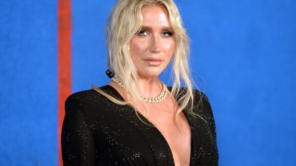 Kesha amincie : la star dévoile sa nouvelle silhouette en petite robe noire