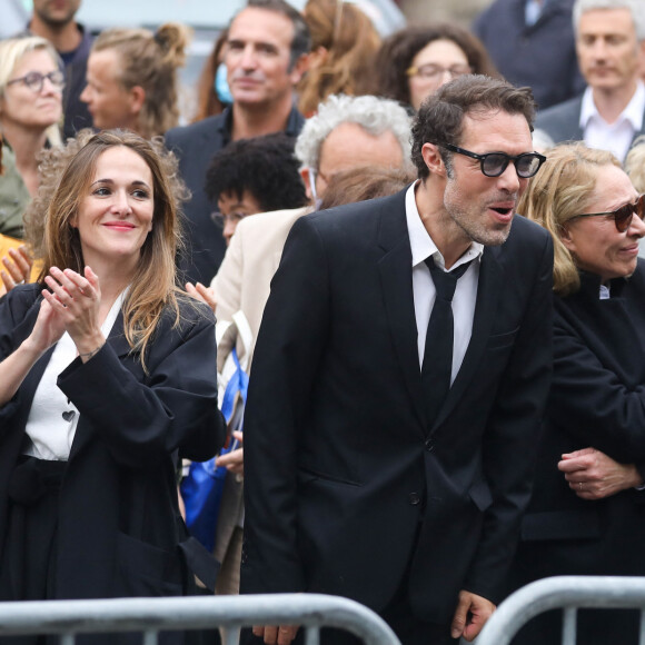 Victoria Bedos, Nicolas Bedos, Joëlle Bercot, Smain, Doria Tillier - Hommage à Guy Bedos en l'église de Saint-Germain-des-Prés à Paris le 4 juin 2020.