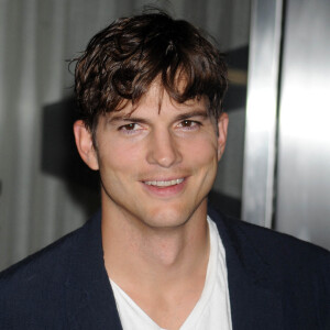 Ashton Kutcher - Premiere du film "Jobs" a New York, le 8 aout 2013.