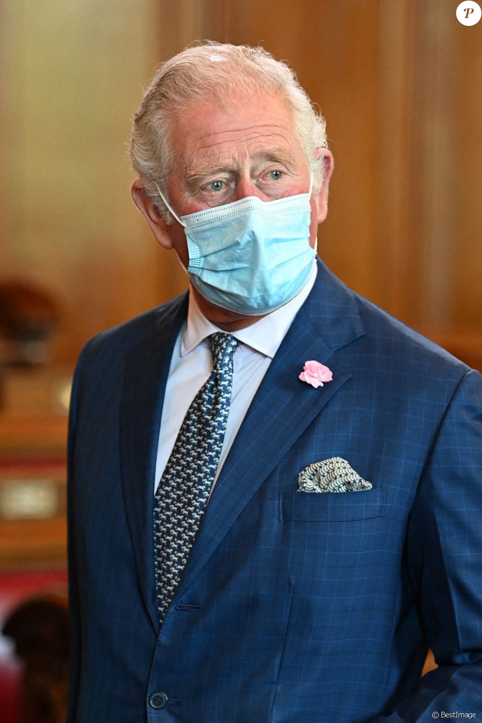 Le prince Charles reçu à la mairie de Belfast. Le 18 mai 2021