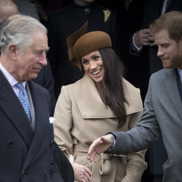 Meghan Markle et son fiancé le prince Harry, le prince Charles - La famille royale d'Angleterre arrive à la messe de Noël à l'église Sainte-Marie-Madeleine à Sandringham, le 25 décembre 2017.
