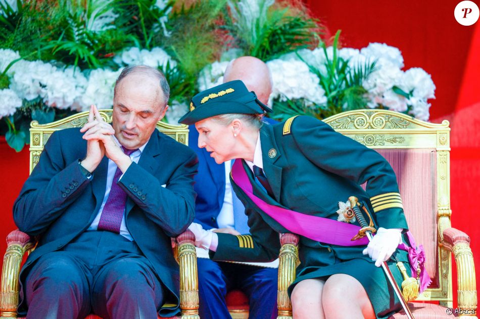 Le prince Laurent et sa soeur la princesse Astrid lors de la Fête nationale belge, le 21 juillet 2021, en présence du roi Philippe et de la reine Mathilde de Belgique.