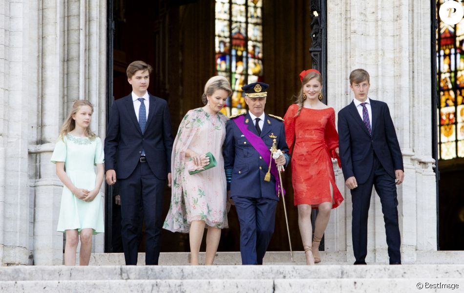 Le Roi Philippe de Belgique, la Reine Mathilde de Belgique, le prince Gabriel, le prince Emmanuel la princesse Eléonore, la princesse Elisabeth - La famille royale belge assiste à la cérémonie du "Te Deum" à la cathédrale des Saints Michel et Gudule à Bruxelles, à l'occasion de la Fête nationale belge, le 21 juillet 2021.