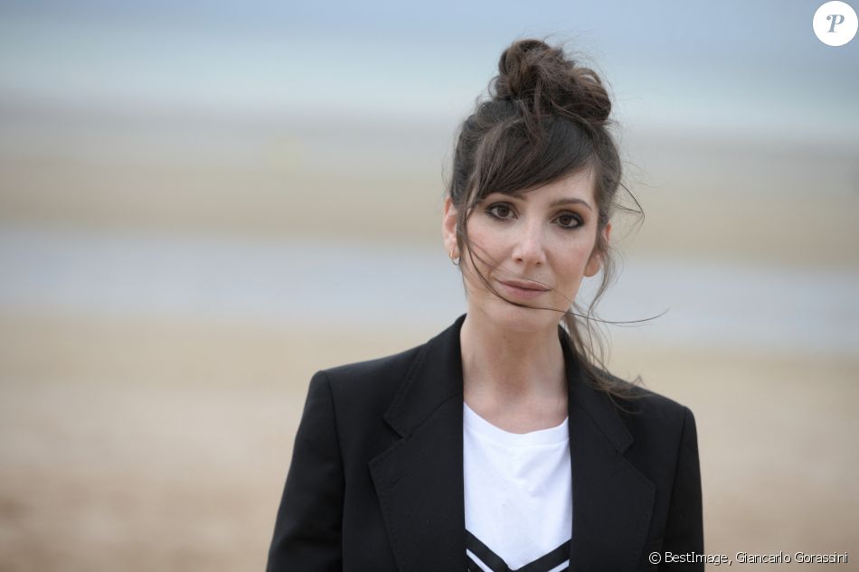 Nora Hamzawi - Photocalls lors du 33ème Festival du Film Romantique de Cabourg, le 15 juin 2019. © Giancarlo Gorassini/Bestimage