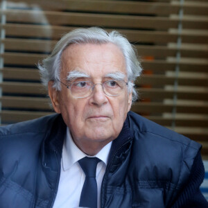 Bernard Pivot - Le prix Goncourt récompense Eric Vuillard pour "L'Ordre du jour" au restaurant Drouant à Paris le 6 novembre 2017. © CVS / Bestimage