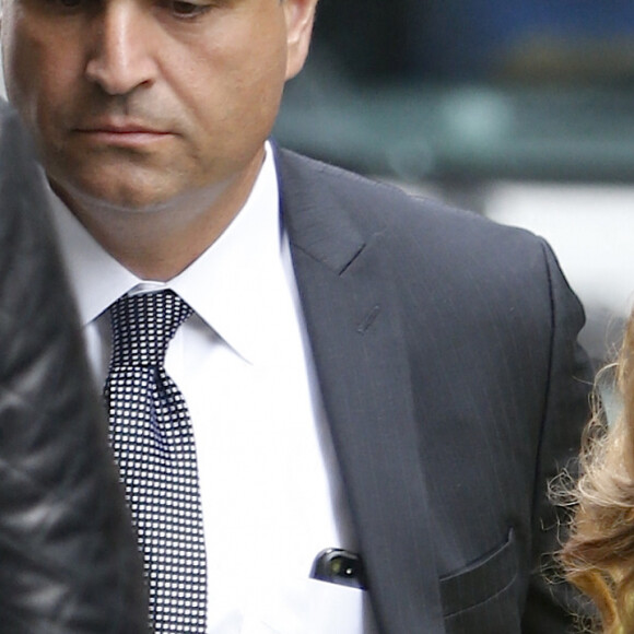 La chanteuse Beyonce arrive à son bureau dans le quartier de Midtown à New York, le 20 mai 2015.