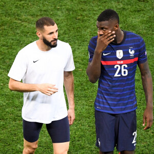 Karim Benzema et Marcus Thuram - Match de football de l'Euro : La France s'incline devant la Suisse après les tirs au but au stade Arena Nationala à Bucarest. © Anthony Bibard / FEP/Panoramic / Bestimage