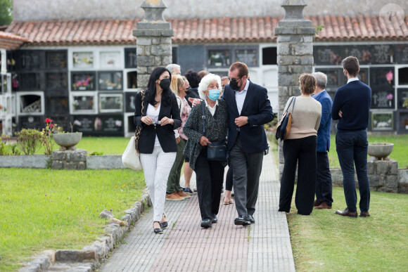 Ana Togores, Marisol Álvarez et Jesús Ortiz - Obsèques de Menchu Àlvarez del Valle au cimetière de Ribadesella, le 28 juillet 2021.
