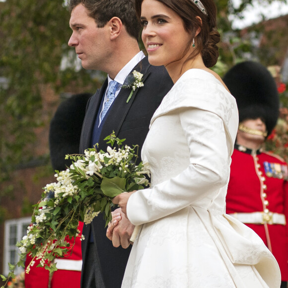 La princesse Eugenie d'York et son mari Jack Brooksbank - Sorties après la cérémonie de mariage de la princesse Eugenie d'York et Jack Brooksbank en la chapelle Saint-George au château de Windsor le 12 octobre 2018.