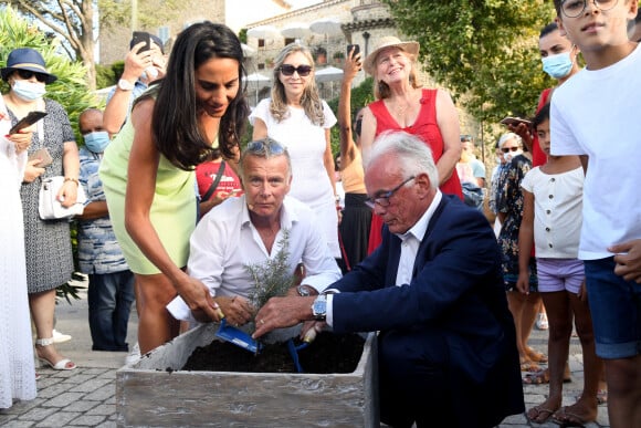 Franck Dubosc, son épouse Danièle et Richard Galy, le maire de Mougins, durant la 1ère journée du Liban à Mougins, le 1er août 2021. © Bruno Bebert/Bestimage