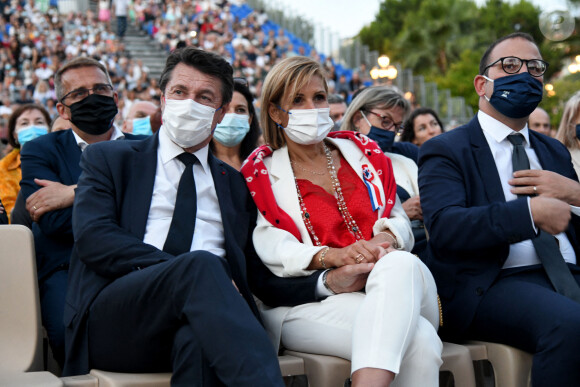 Christian Estrosi, le maire de Nice et sa femme Laura Tenoudji Estrosi - Concert de Grand Corps Malade lors de la journée d'hommage aux victimes de l'attentat du 14 juillet 2016 à Nice. Le 14 juillet 2021. © Bruno Bebert/Bestimage