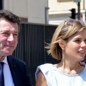 Christian Estrosi, le maire de Nice, et sa femme Laura Tenoudji Estrosi ont voté à Nice le 27 juin 2021 au collège Port Lympia. © Bruno Bebert / Bestimage