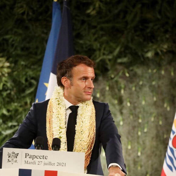 Emmanuel Macron, président de la République Française, prononce un discours à la présidence de la Polynésie française à Papeete, avant son départ pour la métropole le lendemain. Papeete, le 27 juillet 2021. © Dominique Jacovides/Bestimage