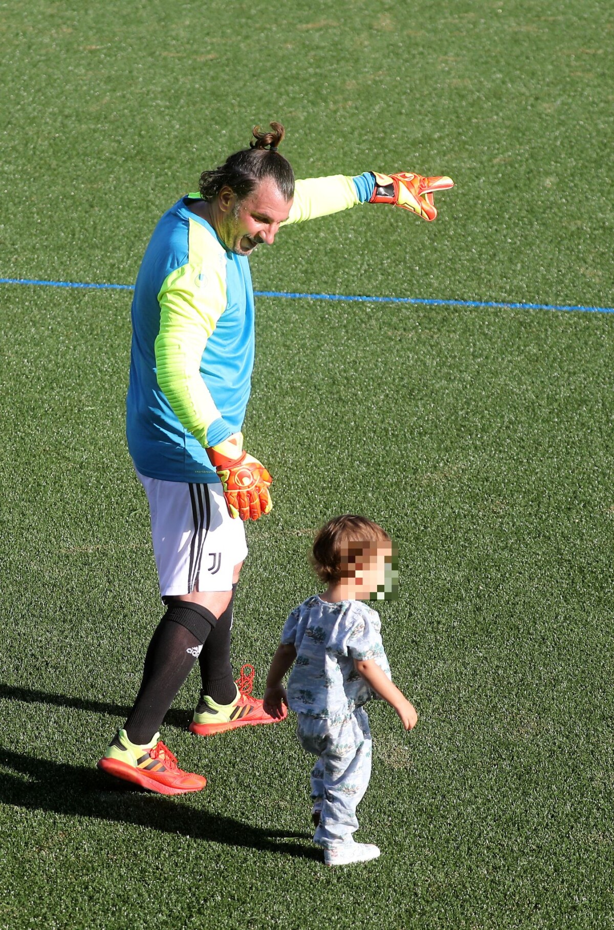 Photo Micha l Youn Et Son Enfant Les VIP Avaient R pondu Pr sent Au 