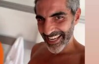 Ary Abittan avec Raphaël Mezrahi le 7 août 2021 sur Instagram.