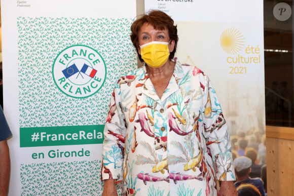 Roselyne Bachelot, ministre de la Culture, en visite à la Fabrique Pola. Bordeaux, le 11 juillet 2021. © Jean-Marc Lhomer/Bestimage